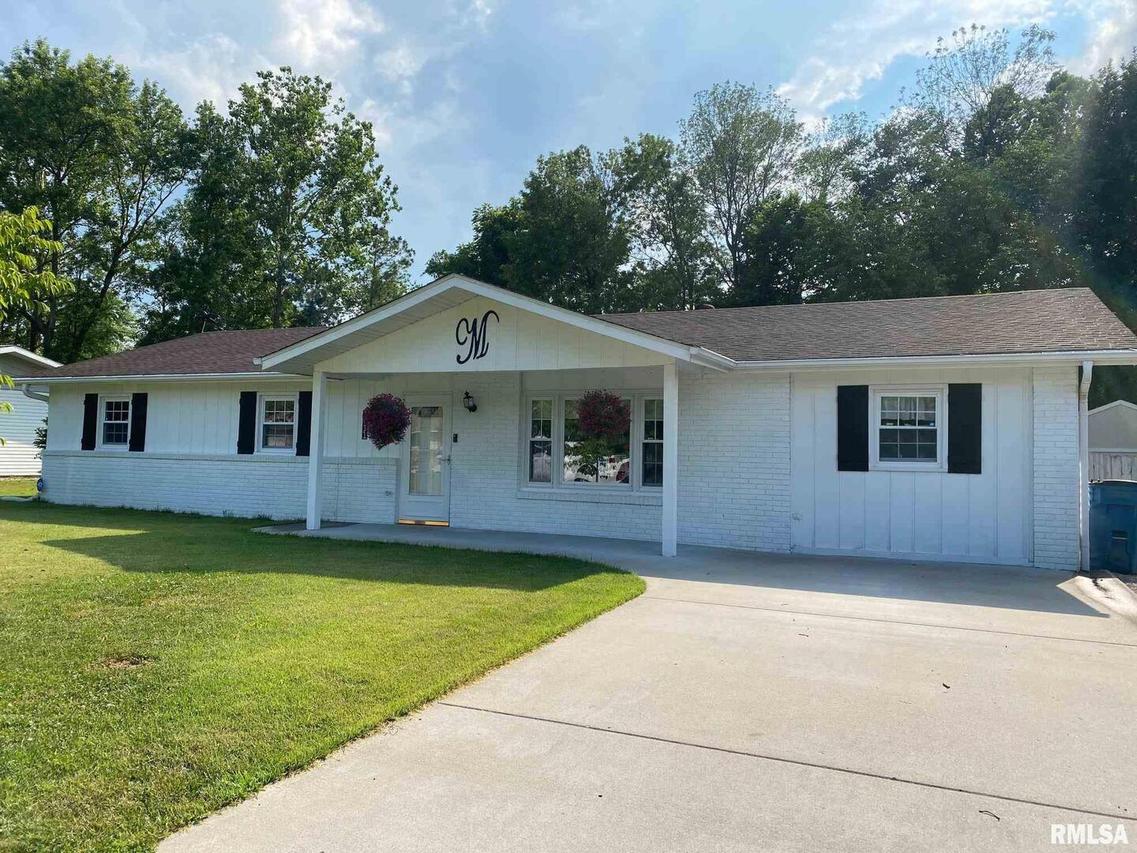 1011 Roberta Dr., Murphysboro, IL 62966