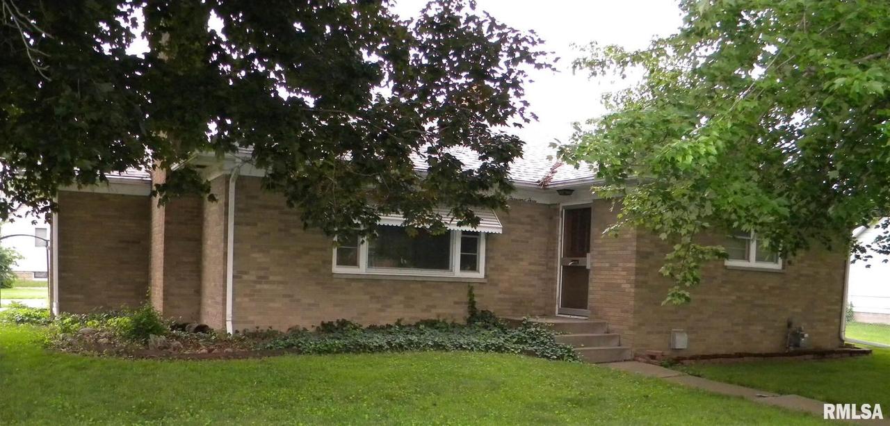 2003 38th St., Rock Island, IL 61201