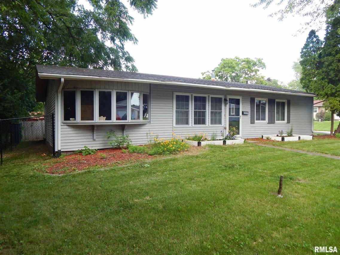 863 38th Ave., East Moline, IL 61244