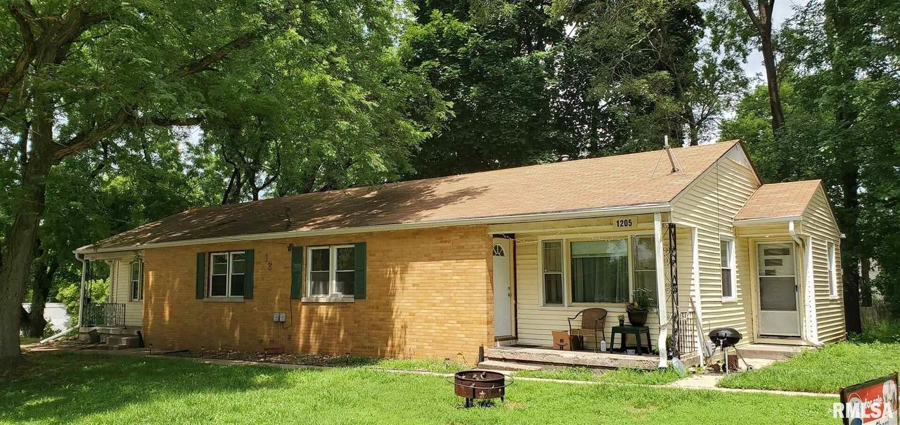 1203-1205 23rd Ave., Rock Island, IL 61201