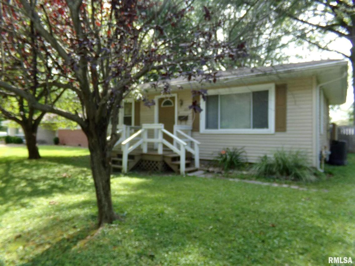 607 S Lincoln St., West Frankfort, IL 62896