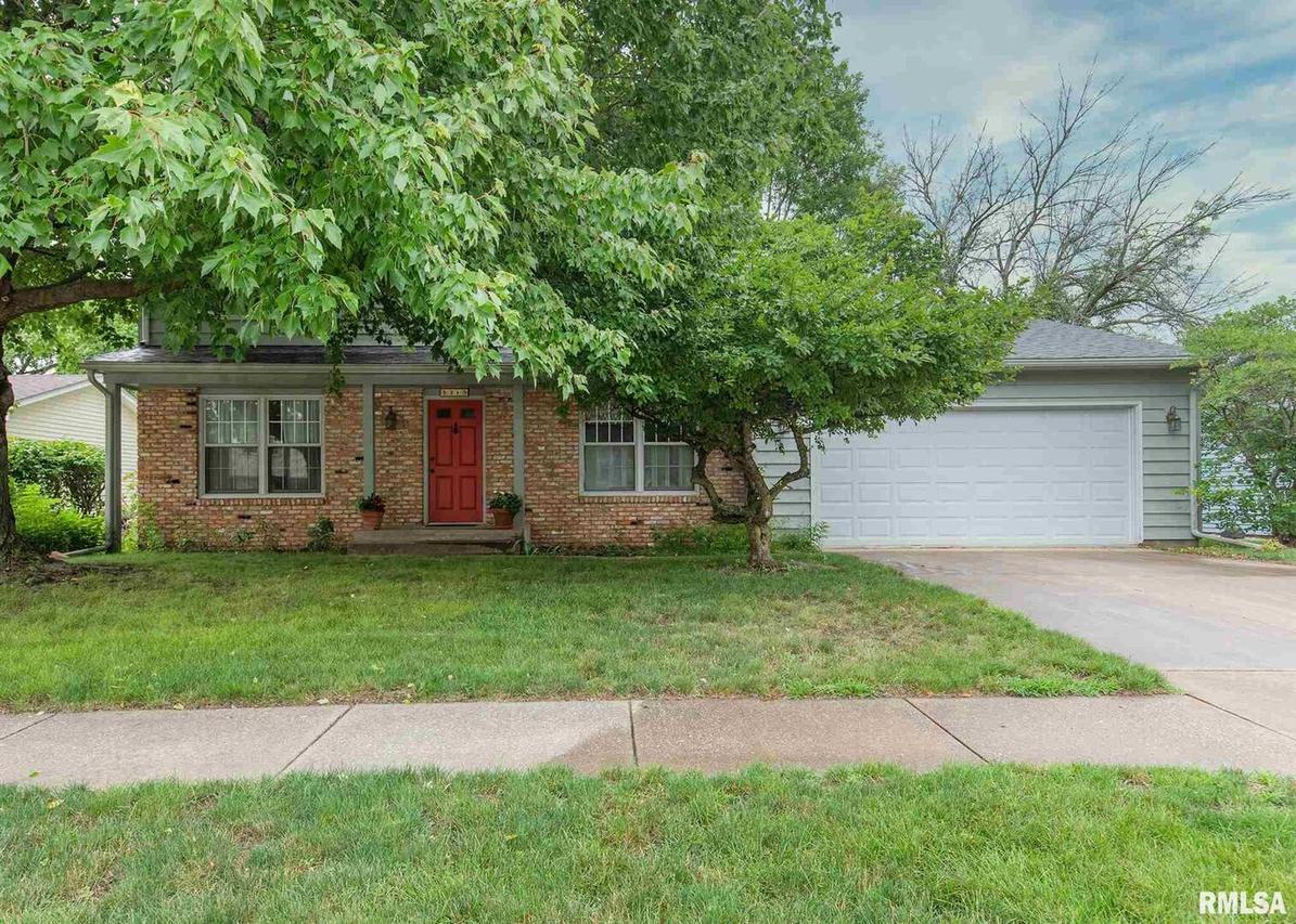 5315 17th Ave., Moline, IL 61265