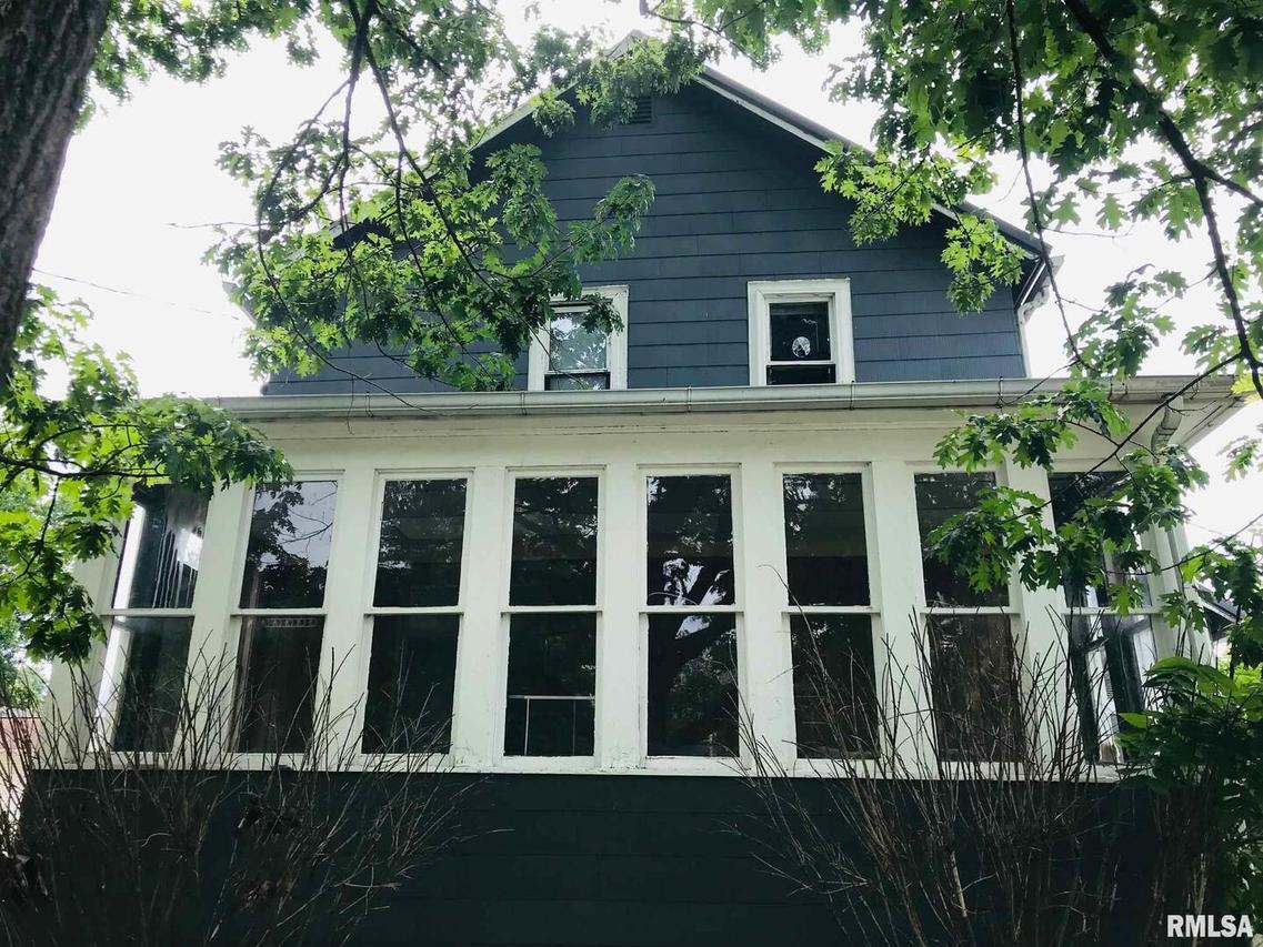 204 S Grape St., Morrison, IL 61270