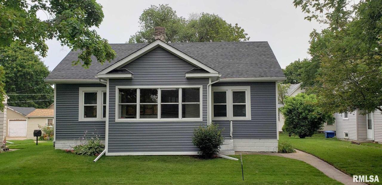 1547 Maple Ln., Moline, IL 61265