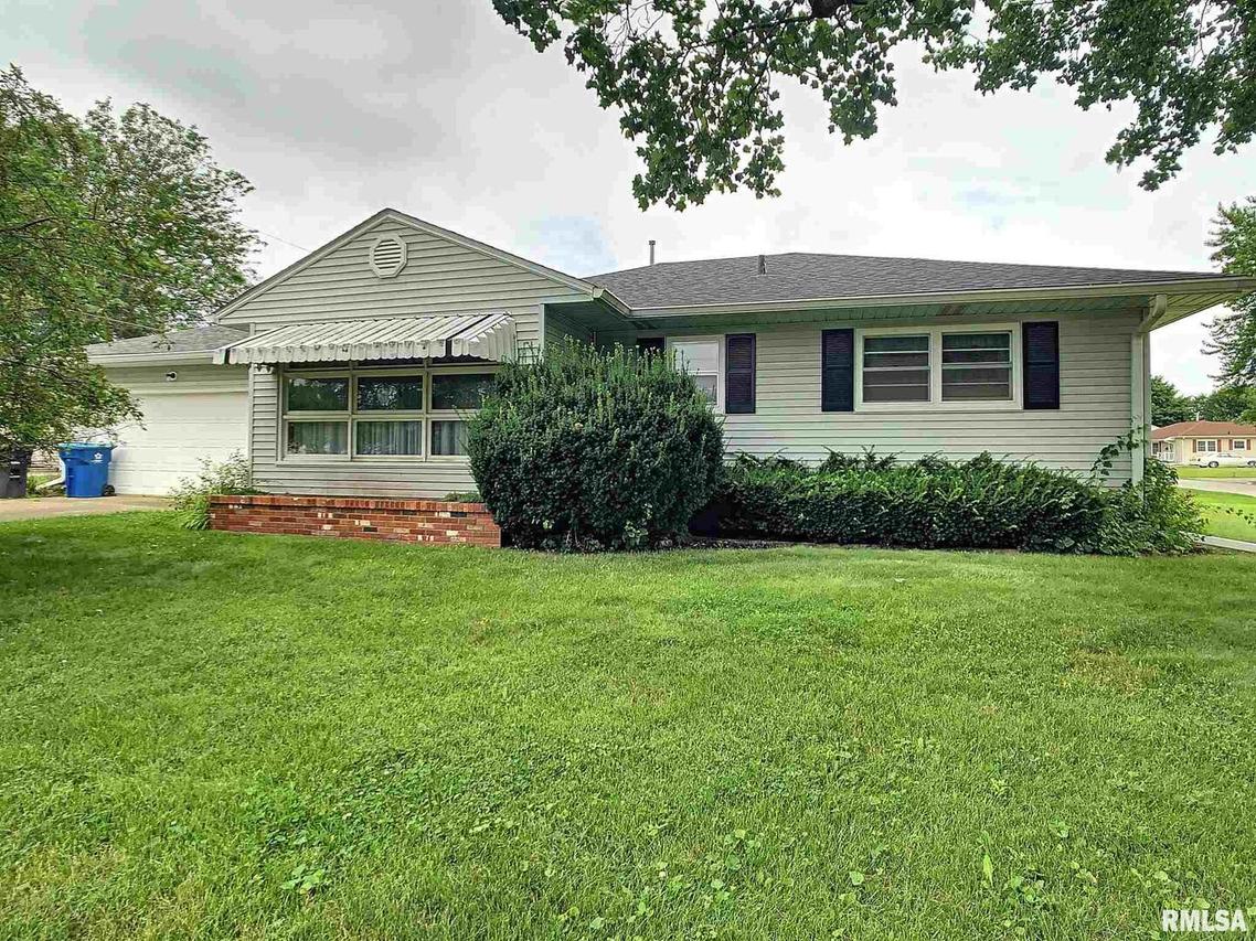 3637 33rd Ave., Rock Island, IL 61201