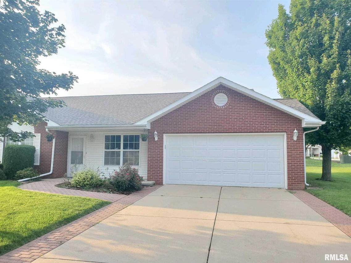 840 Sunset Dr., Kewanee, IL 61443