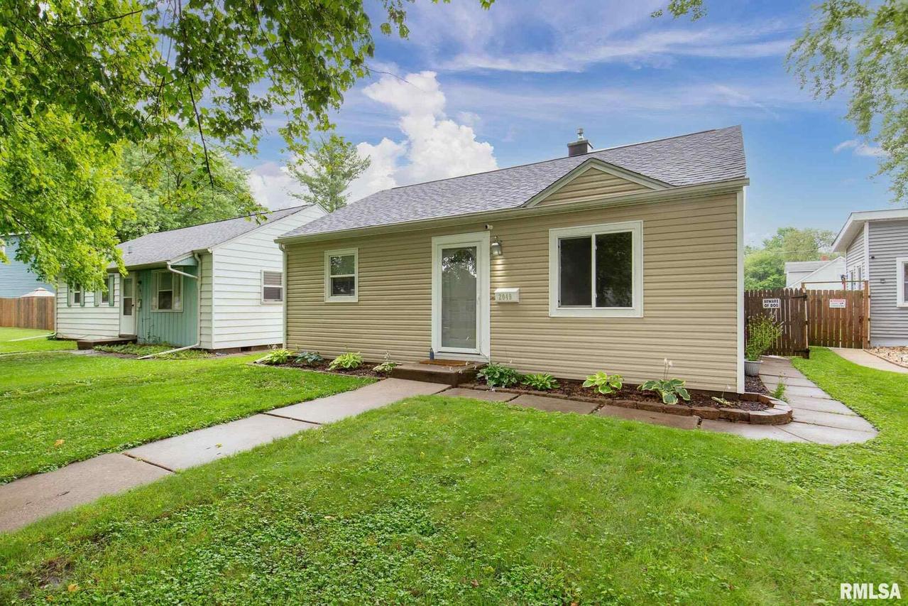 2049 35th St., Rock Island, IL 61201
