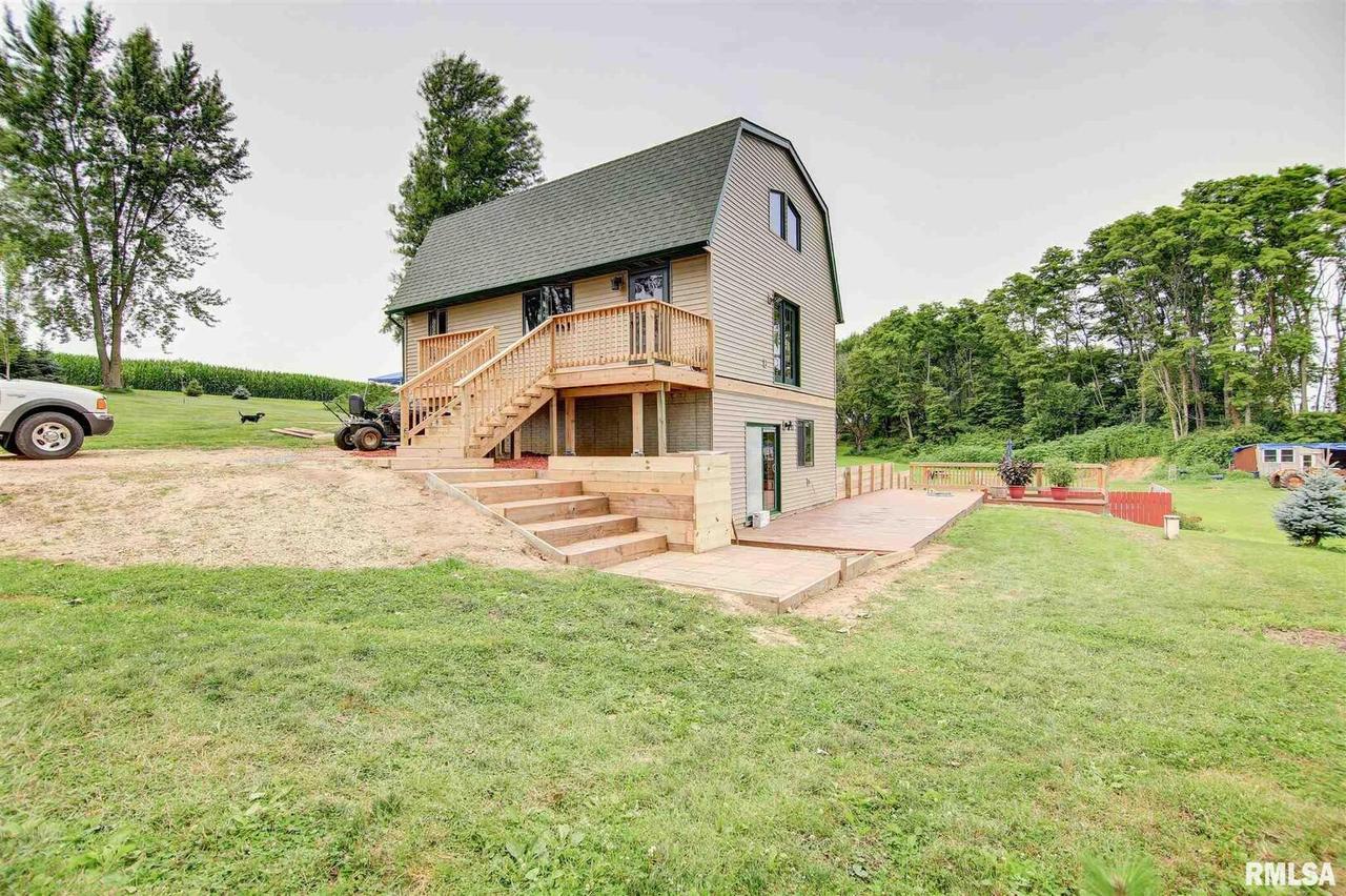 12465 Frog Pond Rd., Fulton, IL 61252