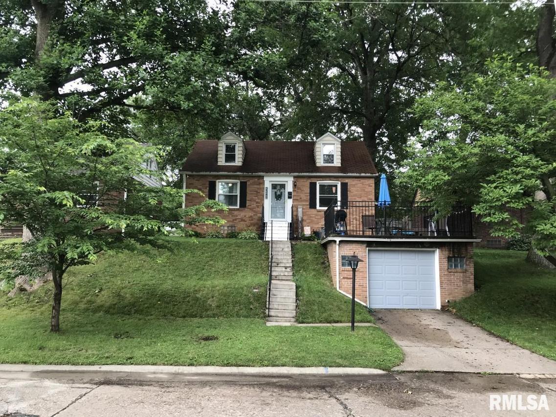 2349 26th St., Rock Island, IL 61201