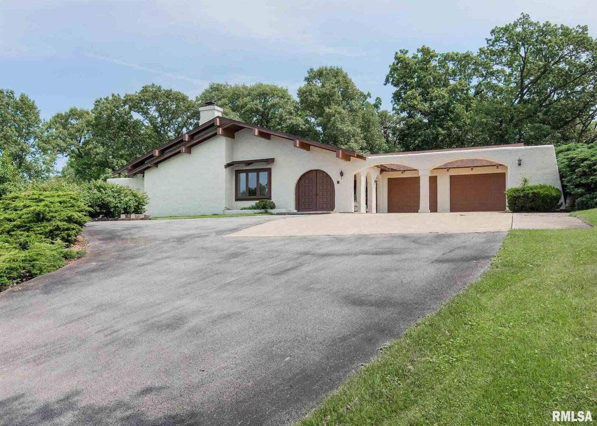 142 Fyre Lake Dr., Sherrard, IL 61282