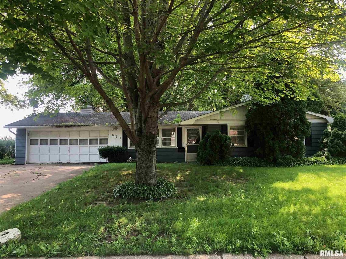 621 14th Ave., Hampton, IL 61256