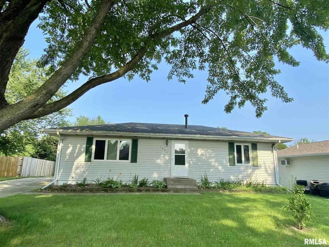 1006 16th St., Rapids City, IL 61278