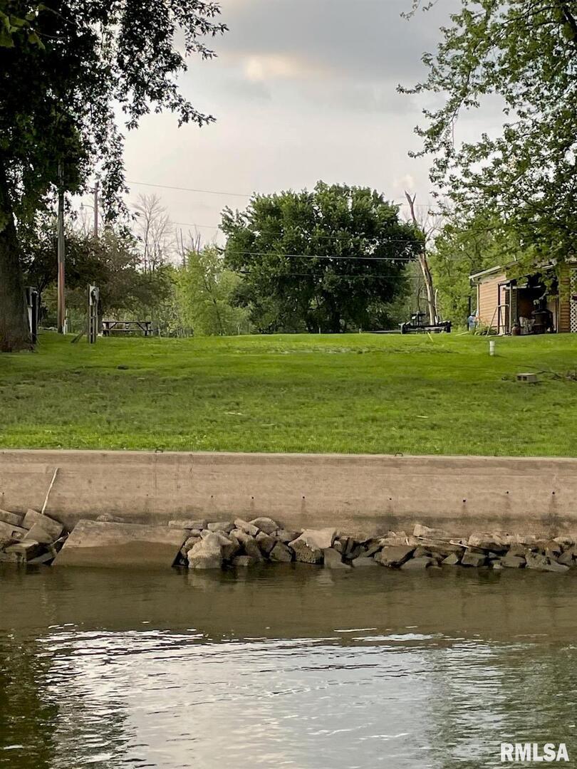 4724 55th Ave., Moline, IL