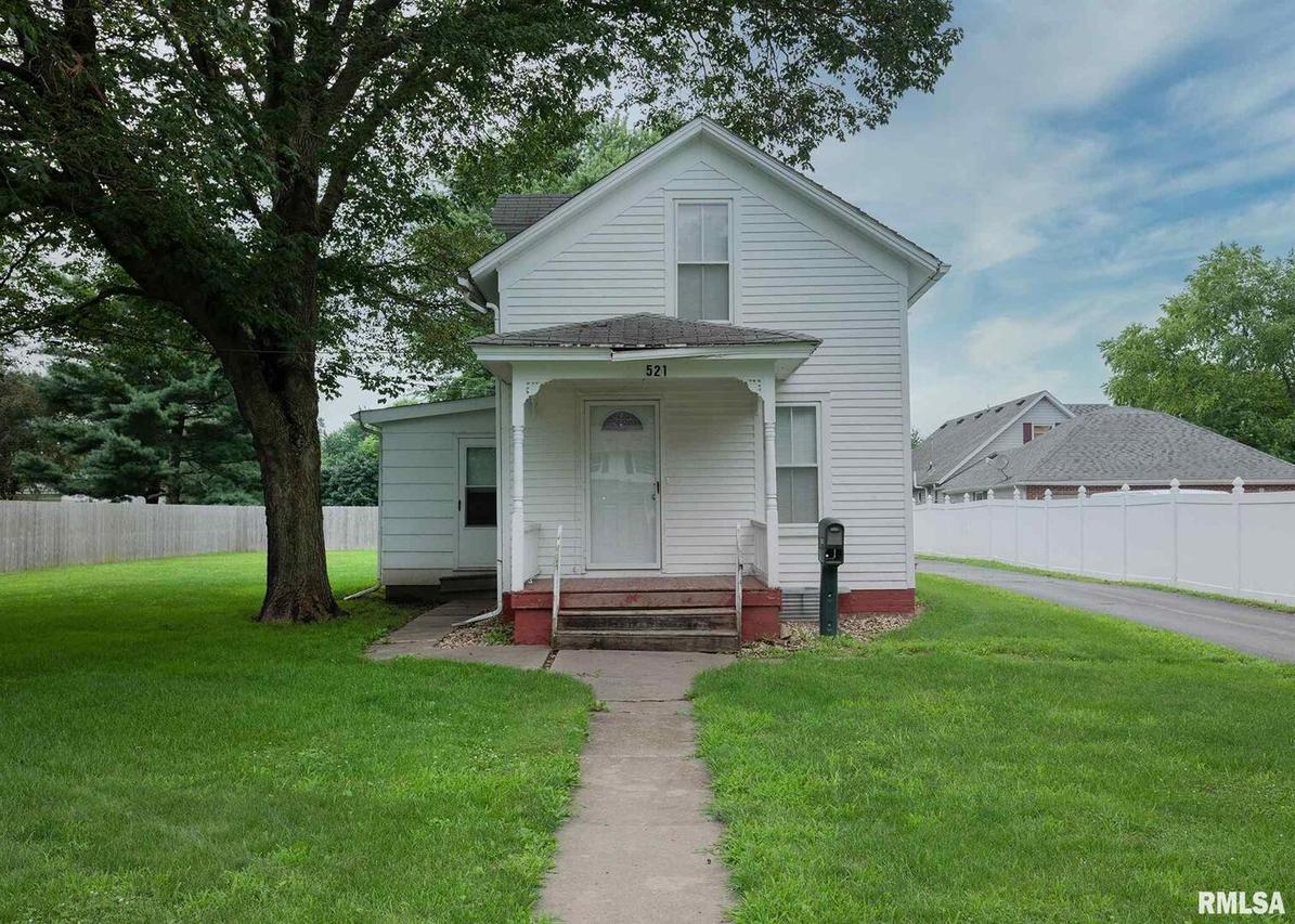 521 N Meadow St., Geneseo, IL 61254