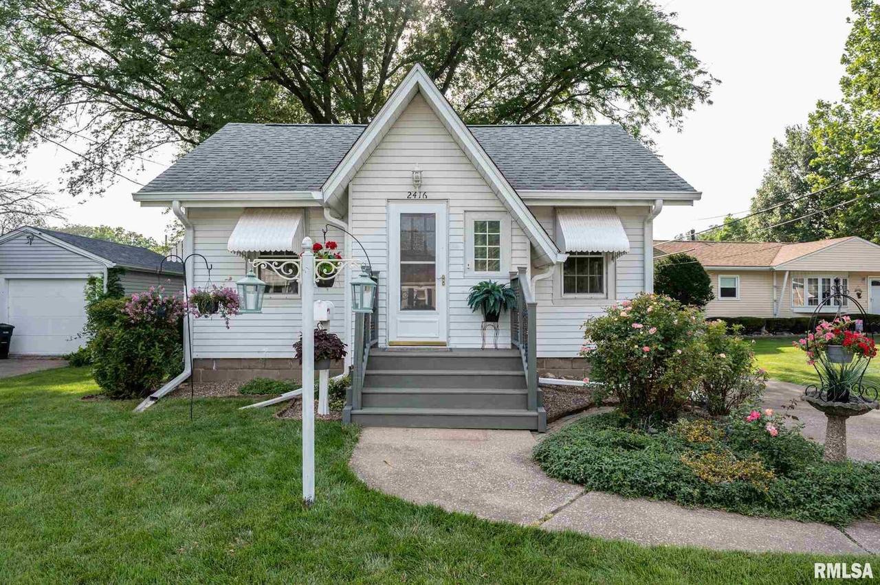 2416 28th St., Rock Island, IL 61201