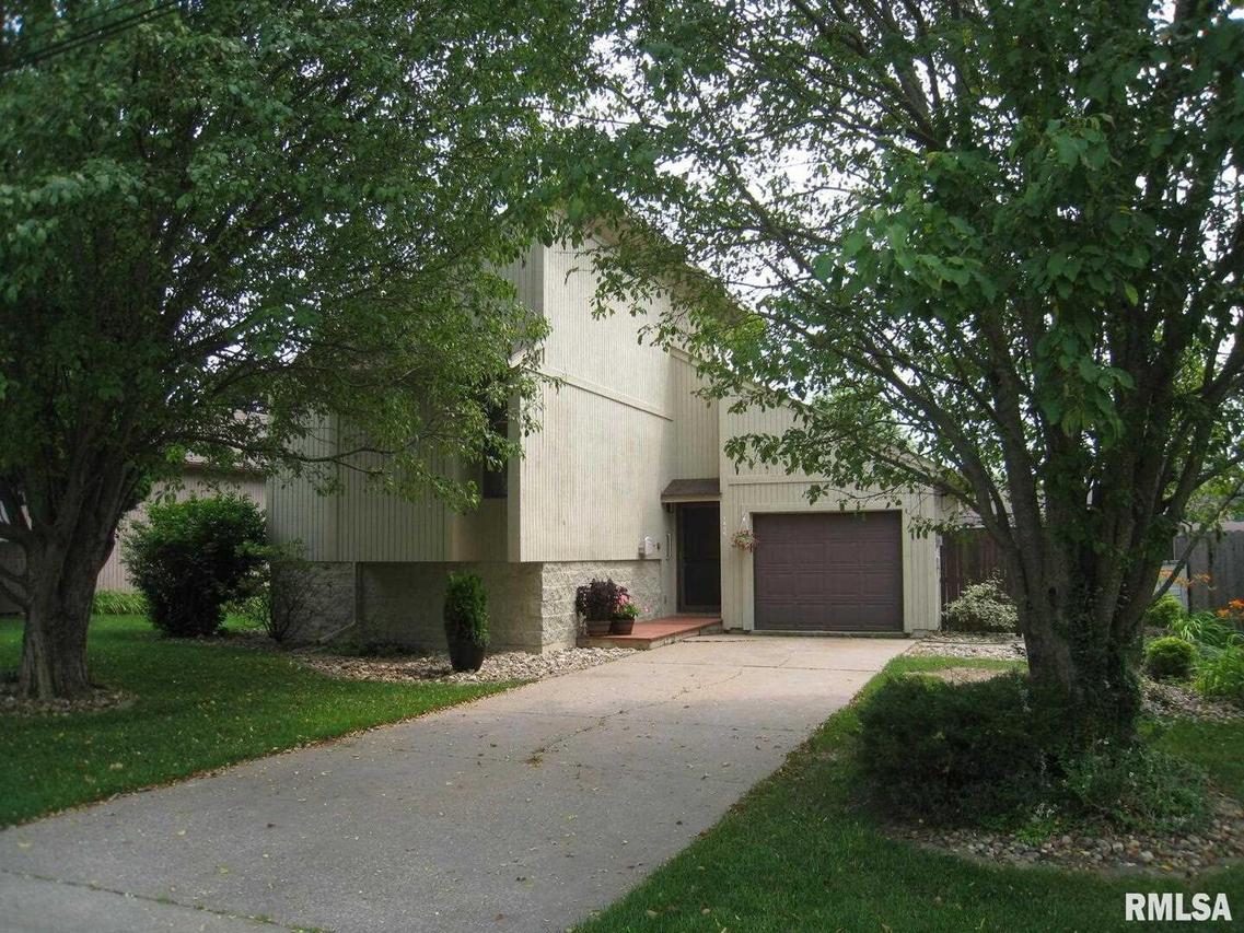 1406 7th Ave., Silvis, IL 61282