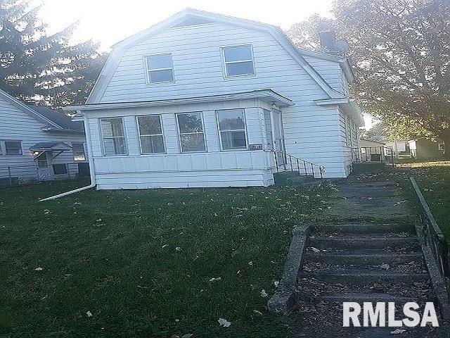 1516 44th St., Rock Island, IL 61201