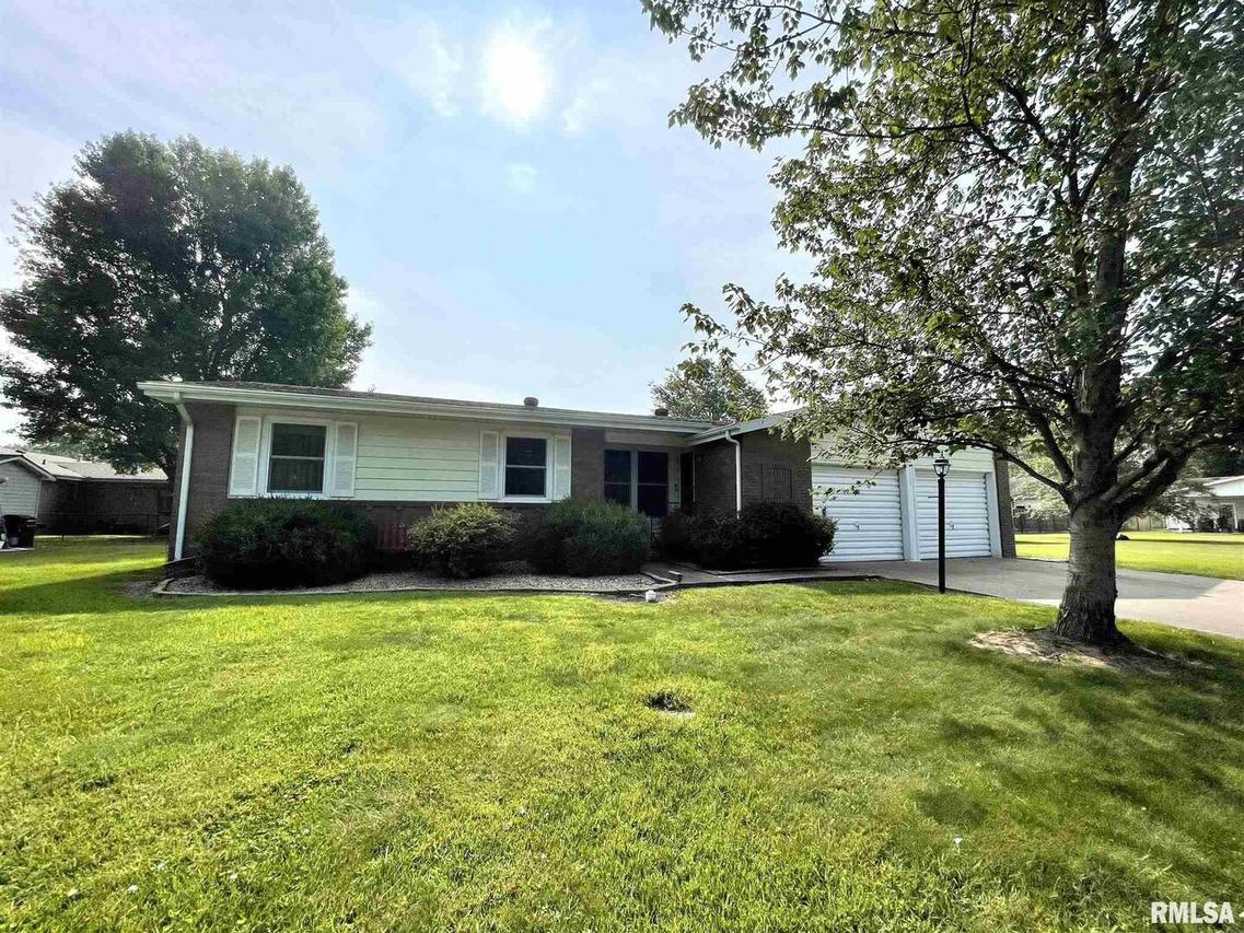 1305 N Mclaren St., Marion, IL 62959