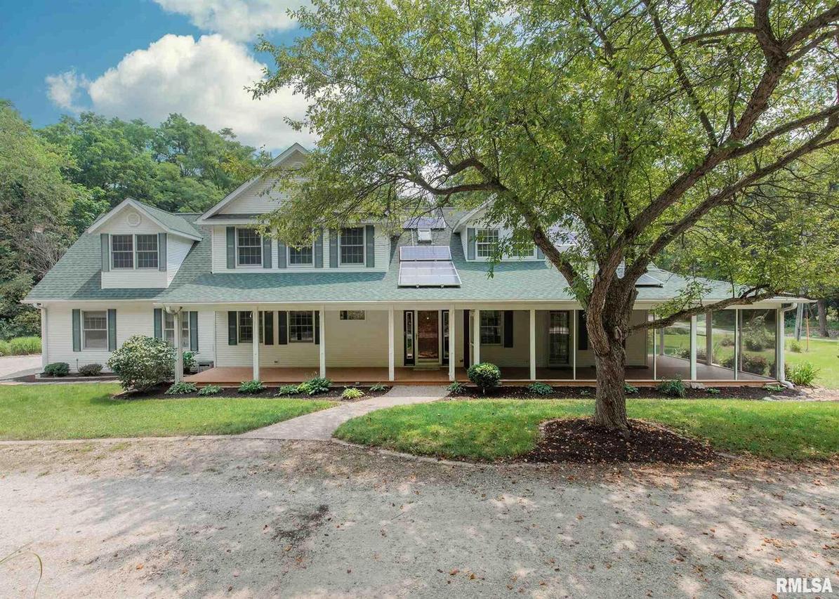 1001 34th Ave., Moline, IL 61265