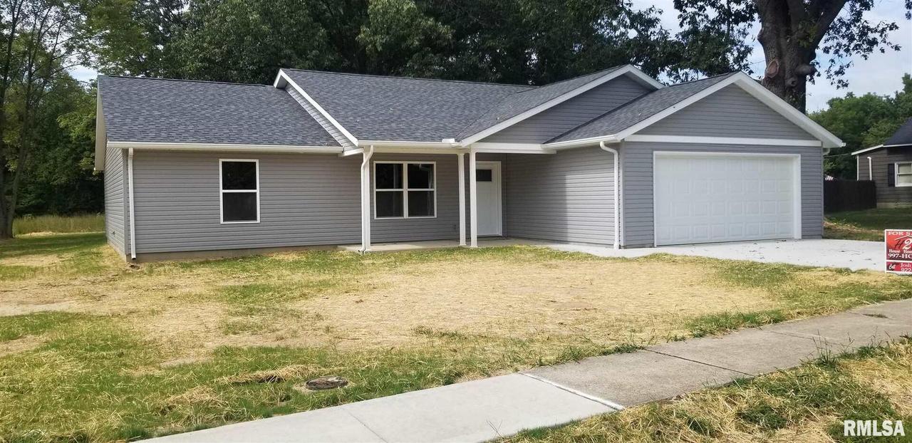 208 N Richart St., Cambria, IL 62915