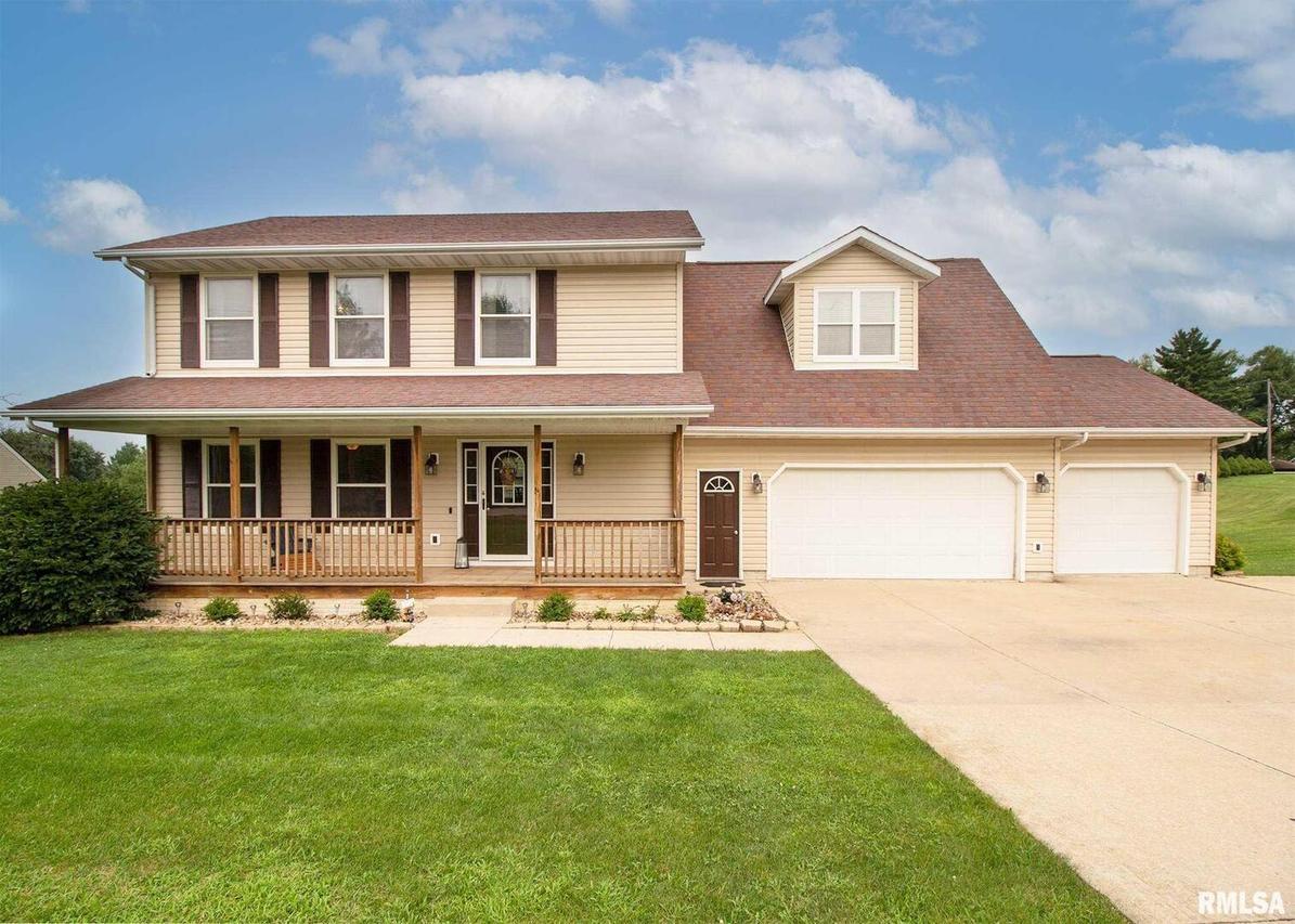 301 Fyre Lake Dr., Sherrard, IL 61281