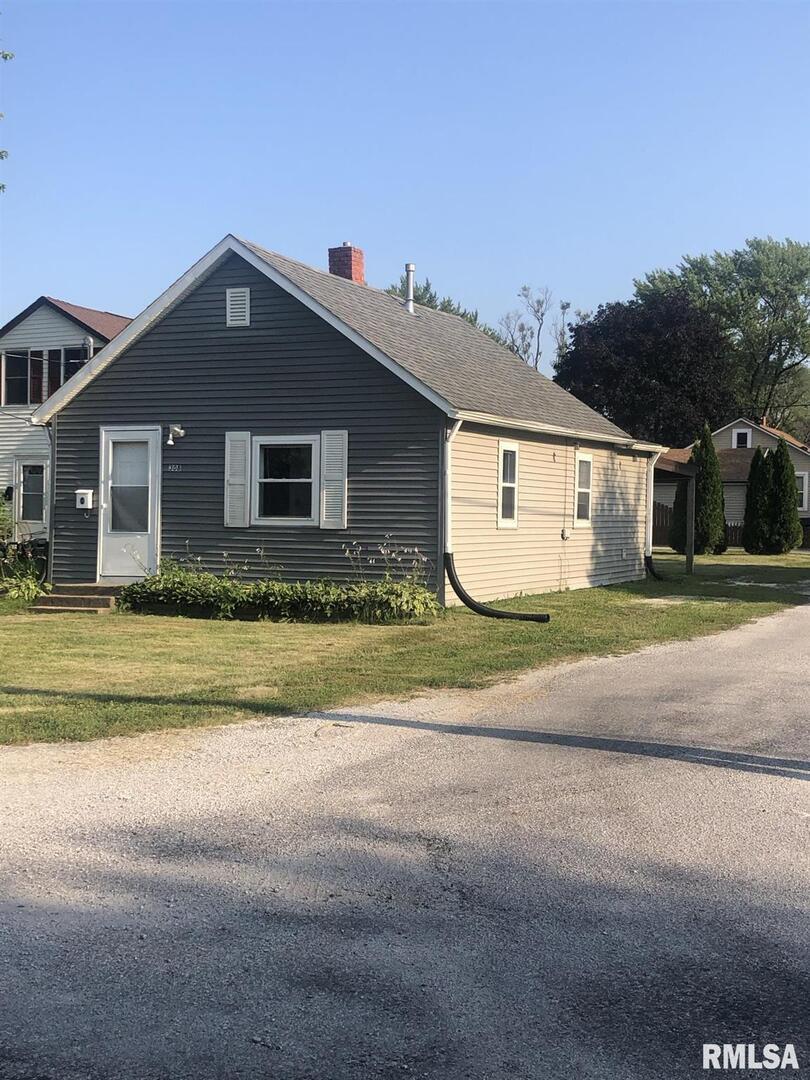 308 29th Ave., East Moline, IL