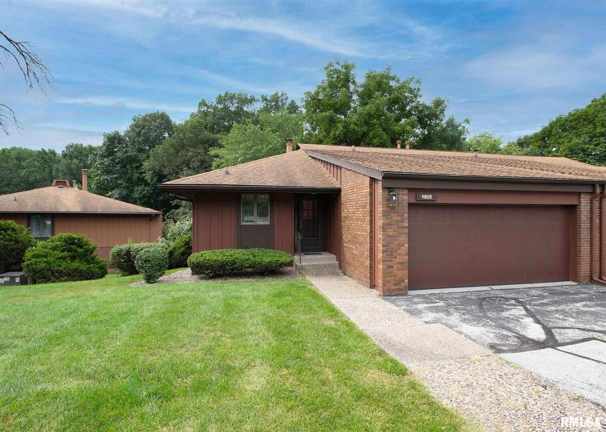 4808 6th Avenue Dr., Moline, IL 61265