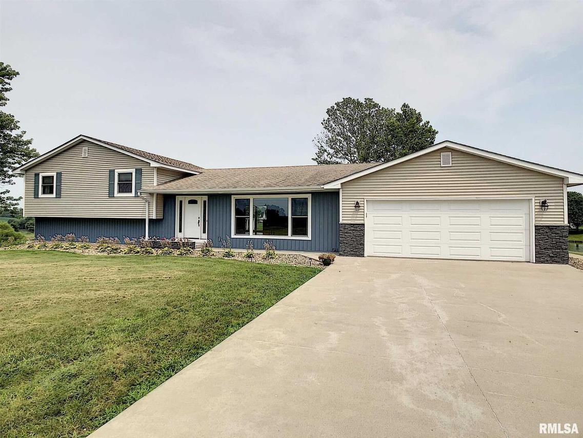 3 Skona Lake, Alpha, IL 61413