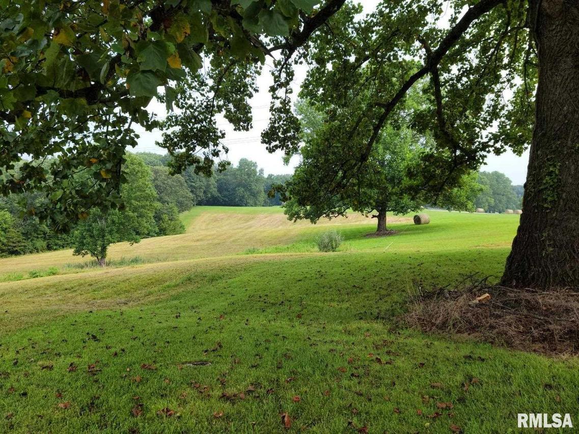 5 Robin Hood Dr., Anna, IL 62906