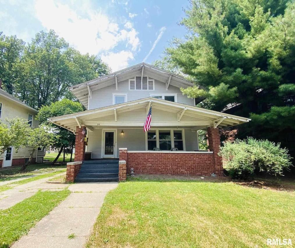 314 Sherman Ave., Macomb, IL 61455