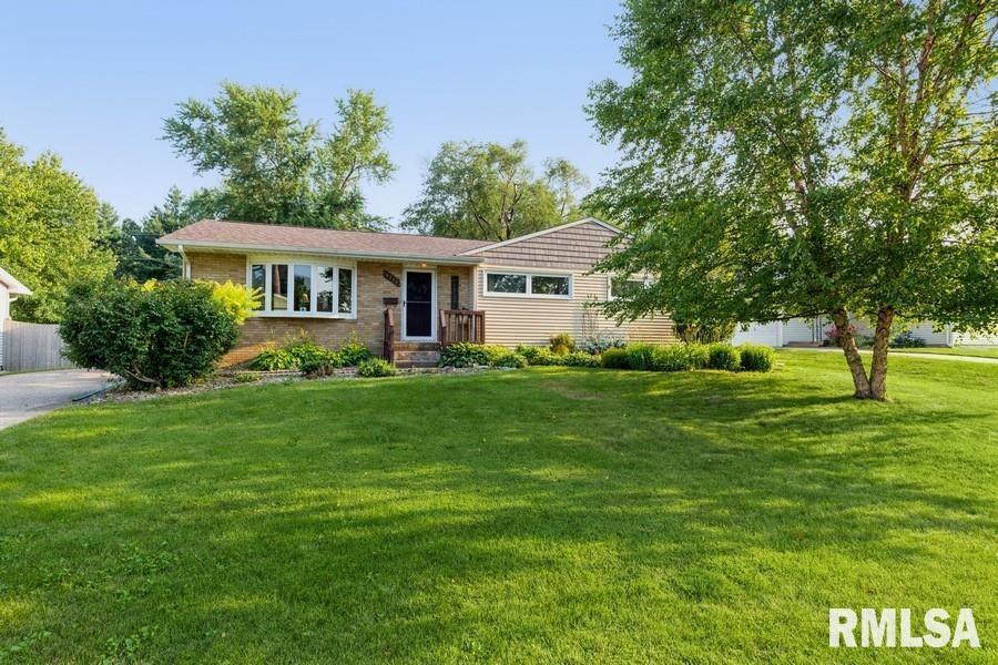 5330 28th Ave., Moline, IL 61265