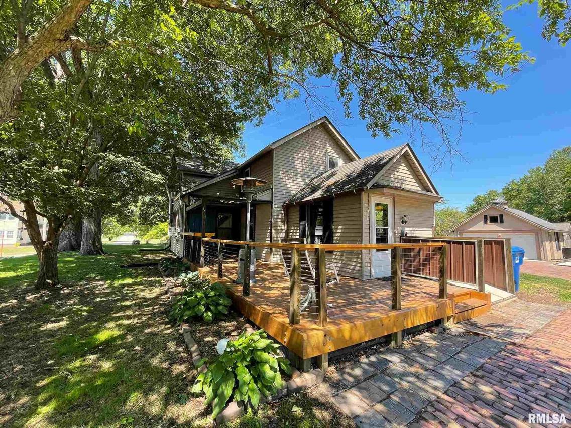 2124 7th St., Moline, IL 61265