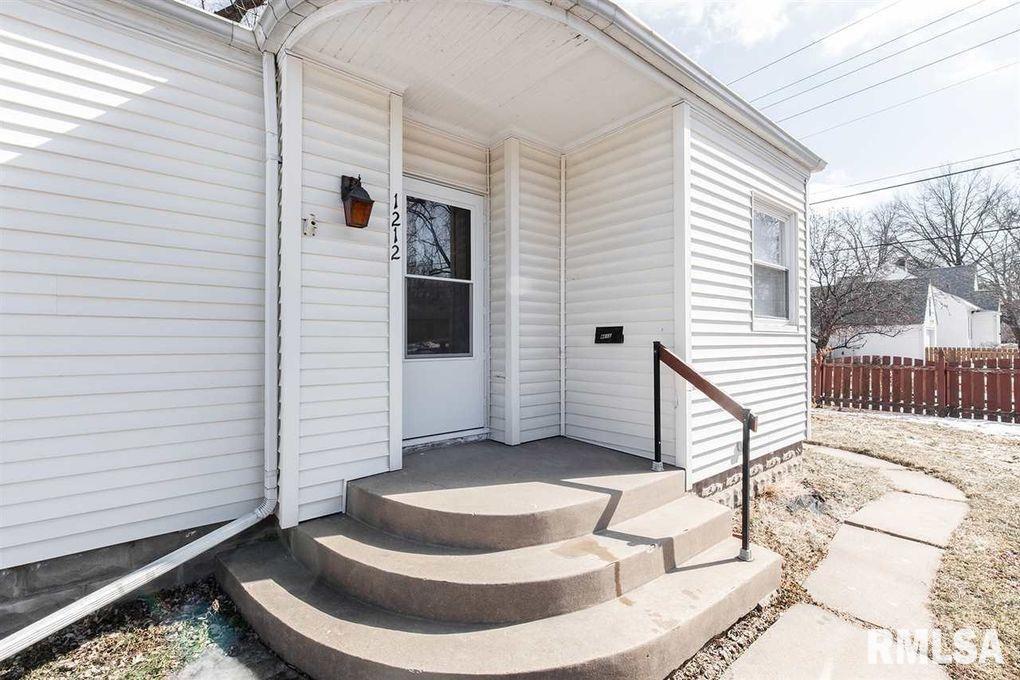 1212 27th St., Moline, IL 61265