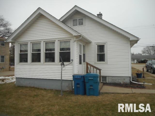 1018 10th St., Silvis, IL 61282