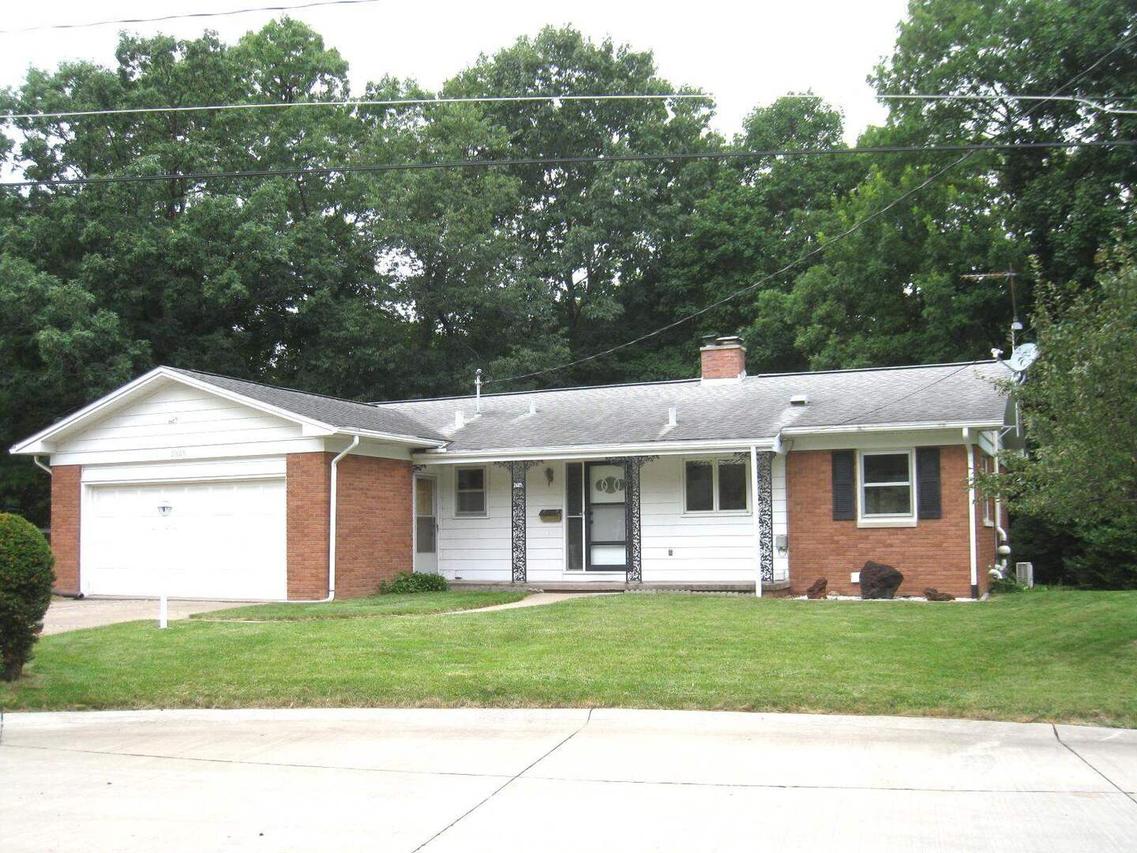 2605 4th Street Ct., East Moline, IL 61244