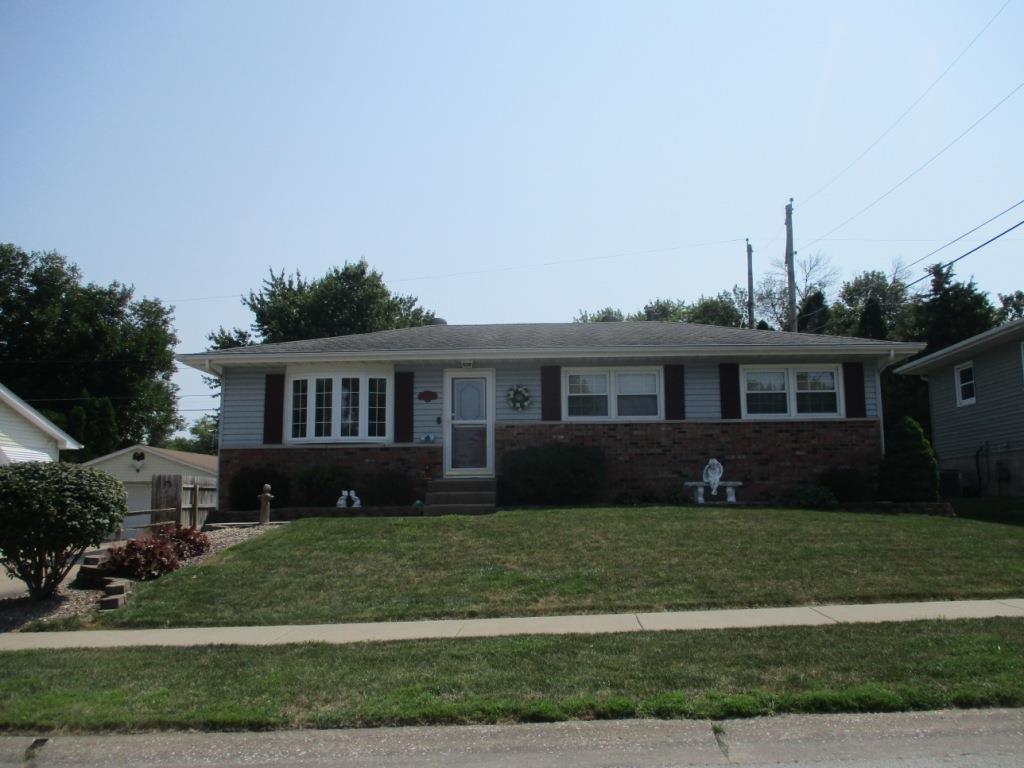 7907 7th St., Rock Island, IL 61201