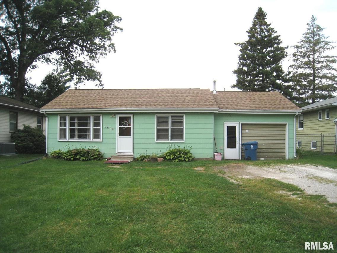 4349 9th St., East Moline, IL 61244