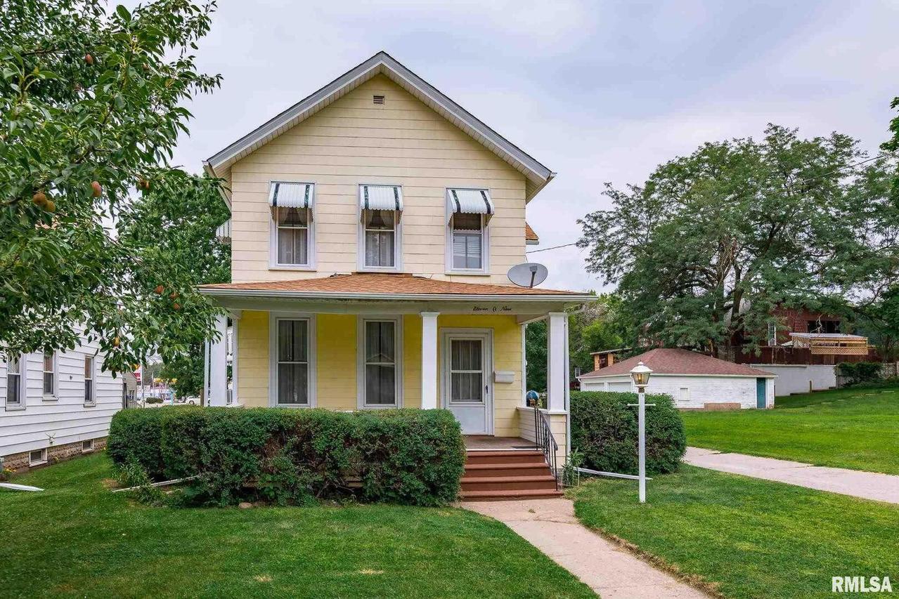 1109 29th Ave., Rock Island, IL 61201