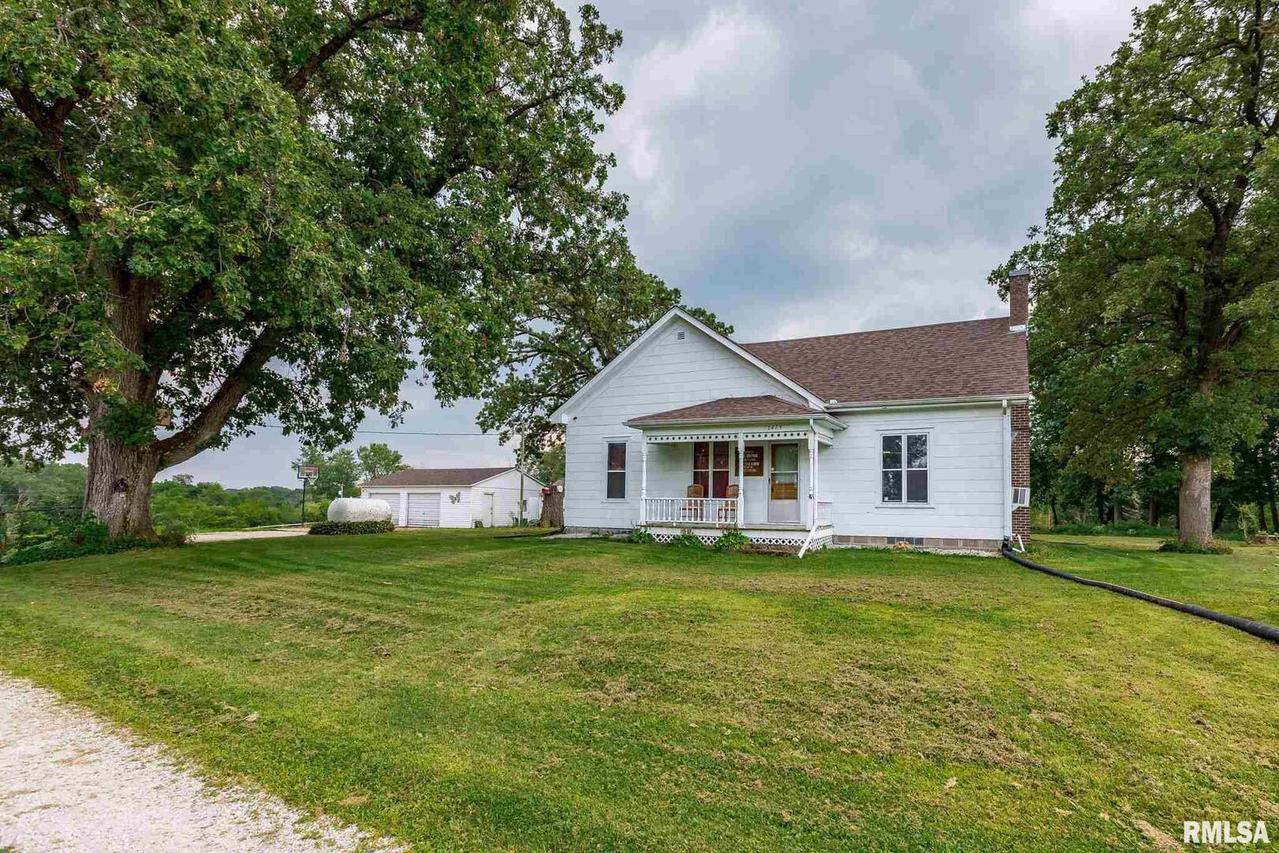 2475 State Highway 17, Viola, IL 61486