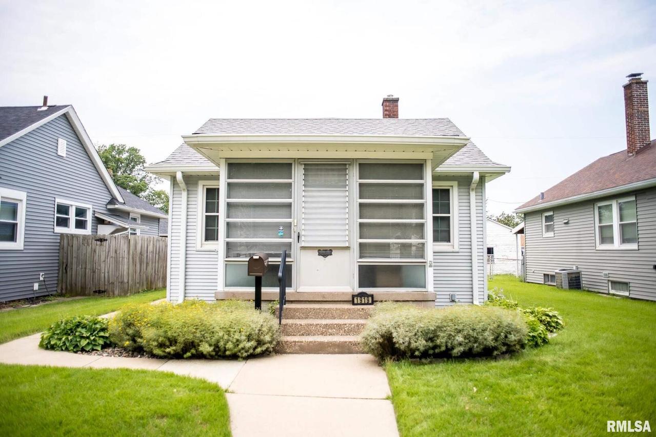 1919 23rd St. #A, Moline, IL 61265