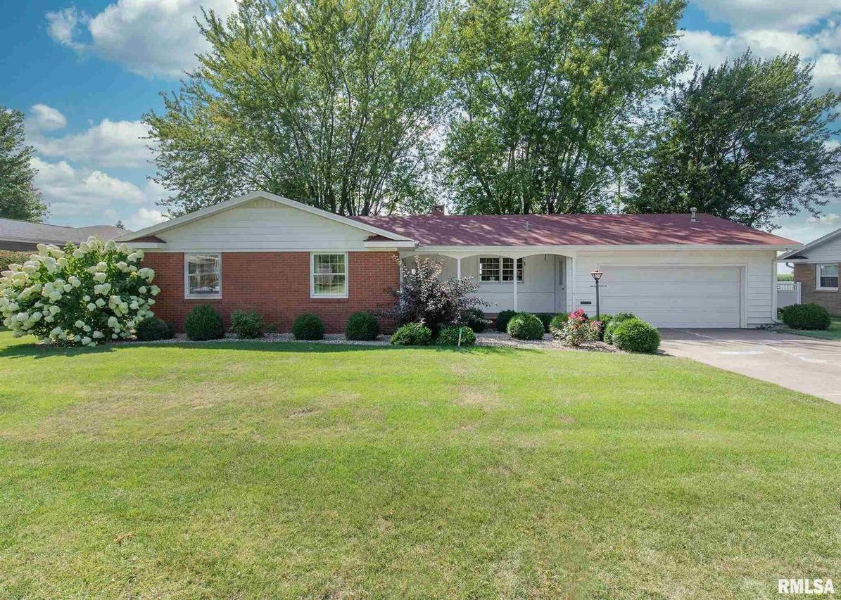 123 New St., Cambridge, IL 61238