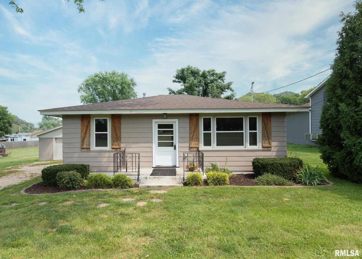 510 18th St., Rapids City, IL 61278