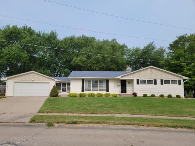 1827 37th St., Moline, IL 61265