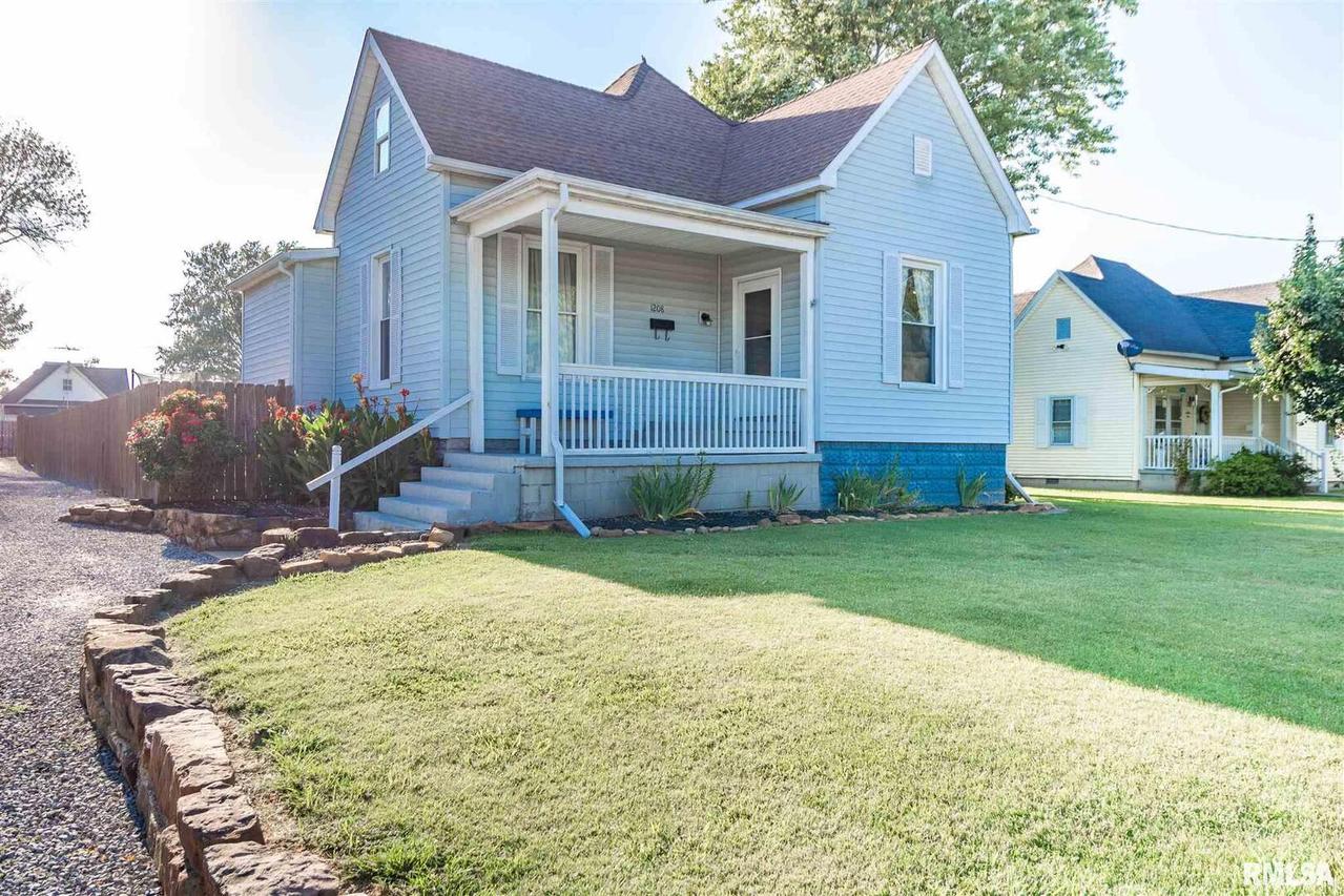 1208 N State St., Marion, IL 62959