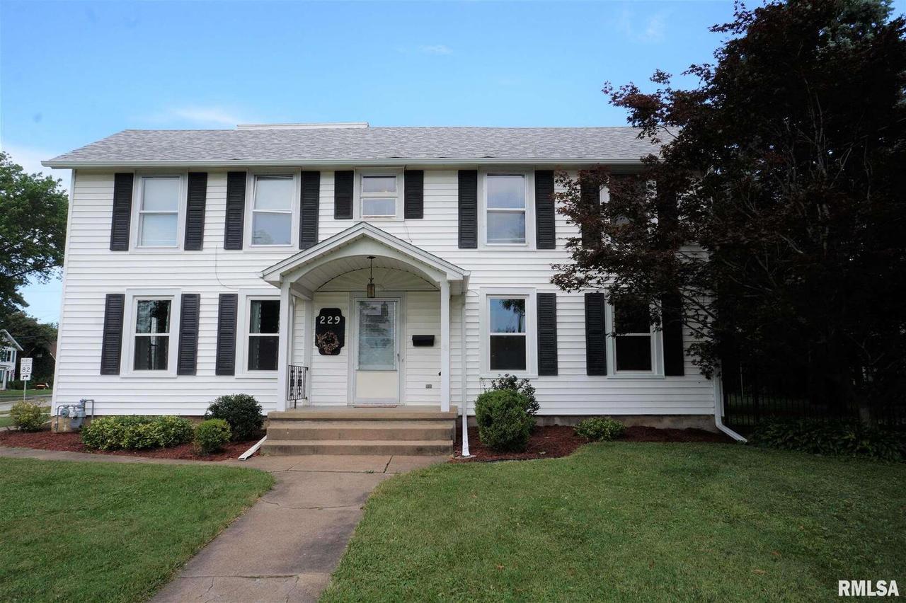 229 W Pearl St., Geneseo, IL 61254