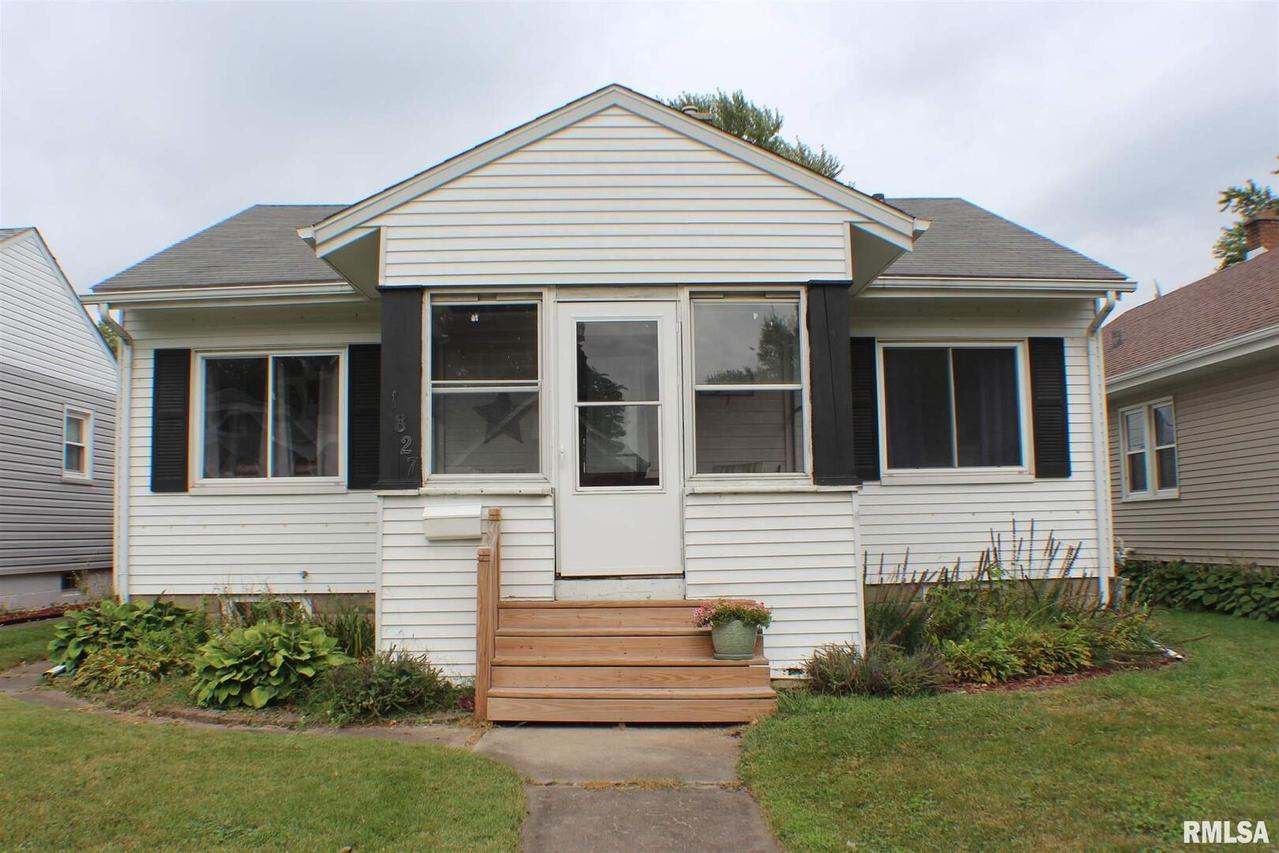 1827 43rd St., Rock Island, IL 61201