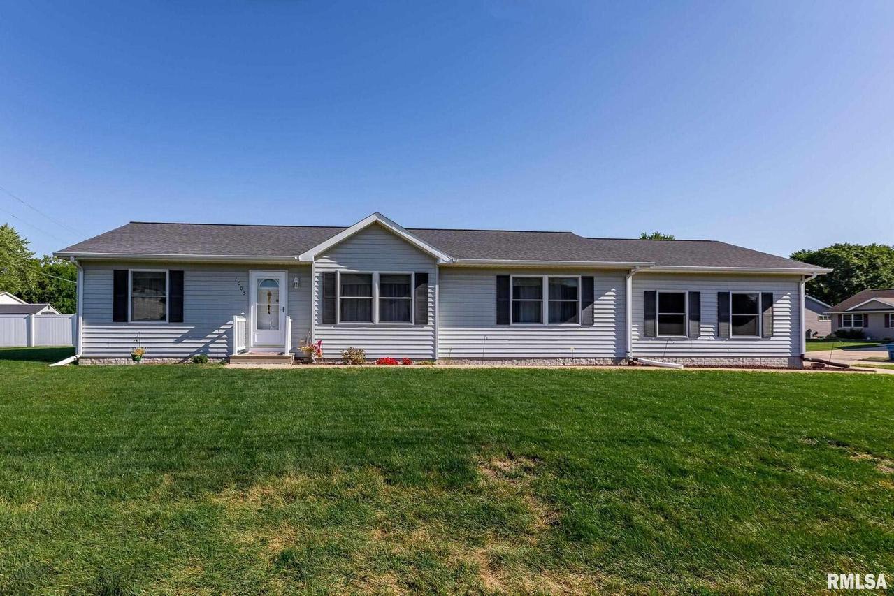 1005 17th Ave., Silvis, IL 61282