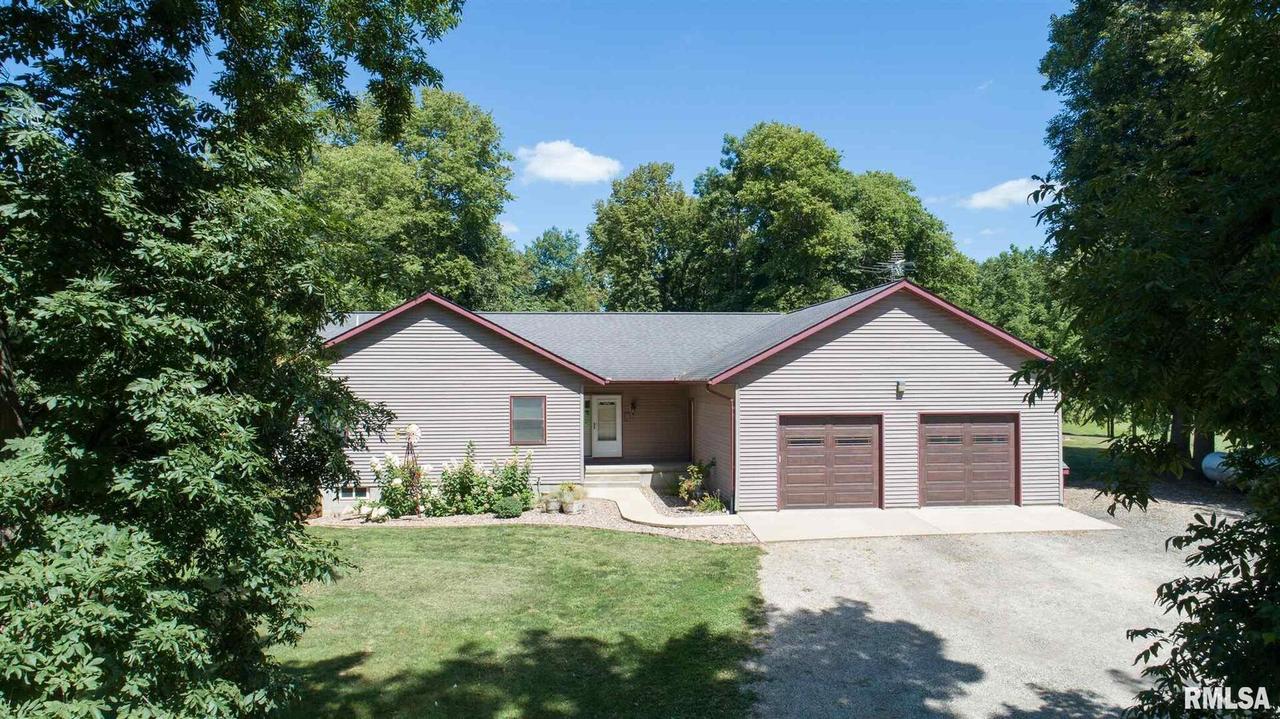 16056 Elston Rd., Fulton, IL 61252