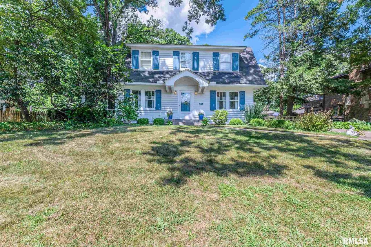 903 23rd Ave., Moline, IL 61265