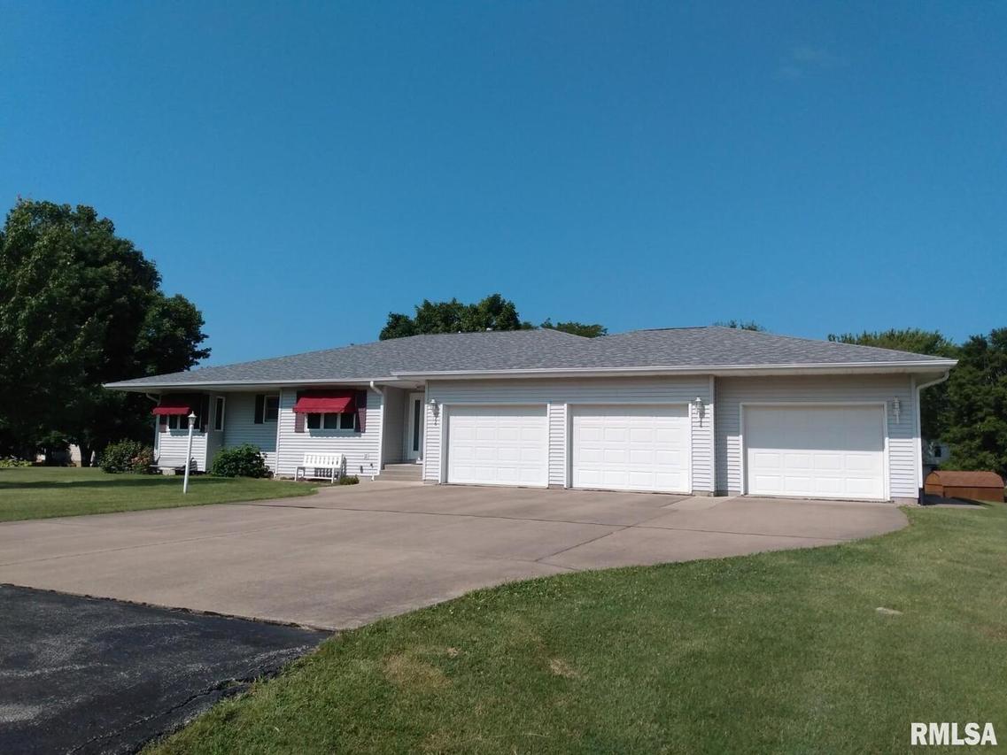 809 NE 6th Ave., Aledo, IL 61231